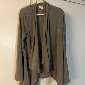 Breastfeeding friendly cardigan
